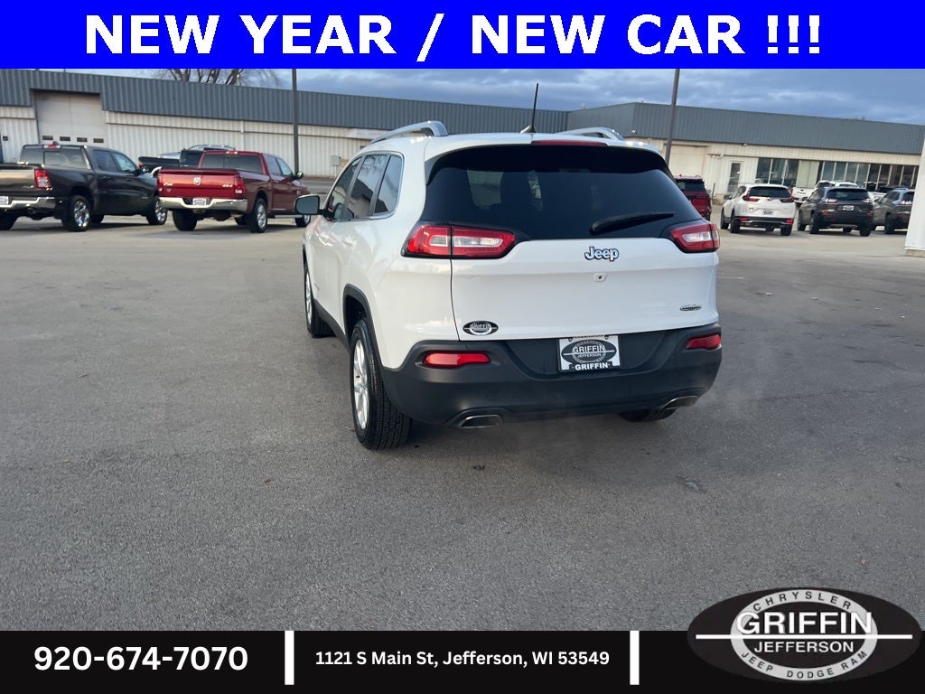 2017 Jeep Cherokee Latitude 3.2L V6 !!!