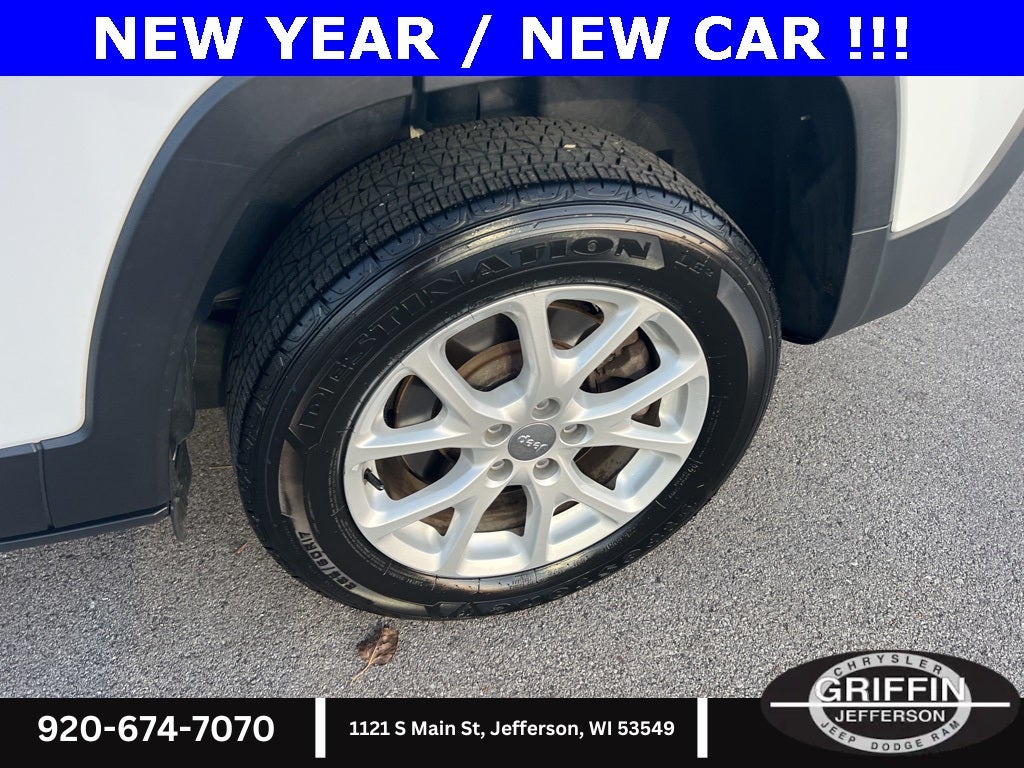 2017 Jeep Cherokee Latitude 3.2L V6 !!!