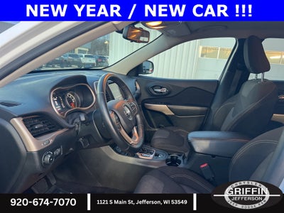 2017 Jeep Cherokee Latitude 3.2L V6 !!!