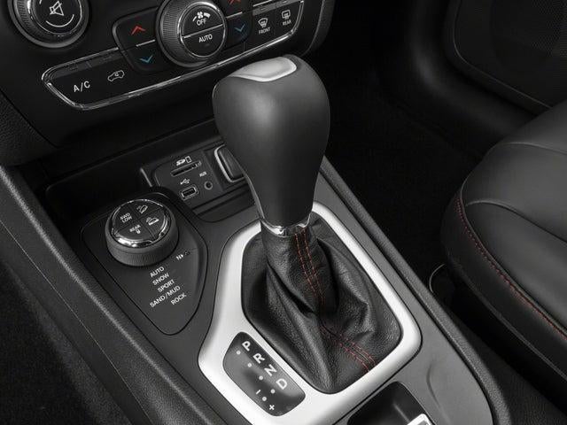 2017 Jeep Cherokee Trailhawk 3.2L V6 !!!