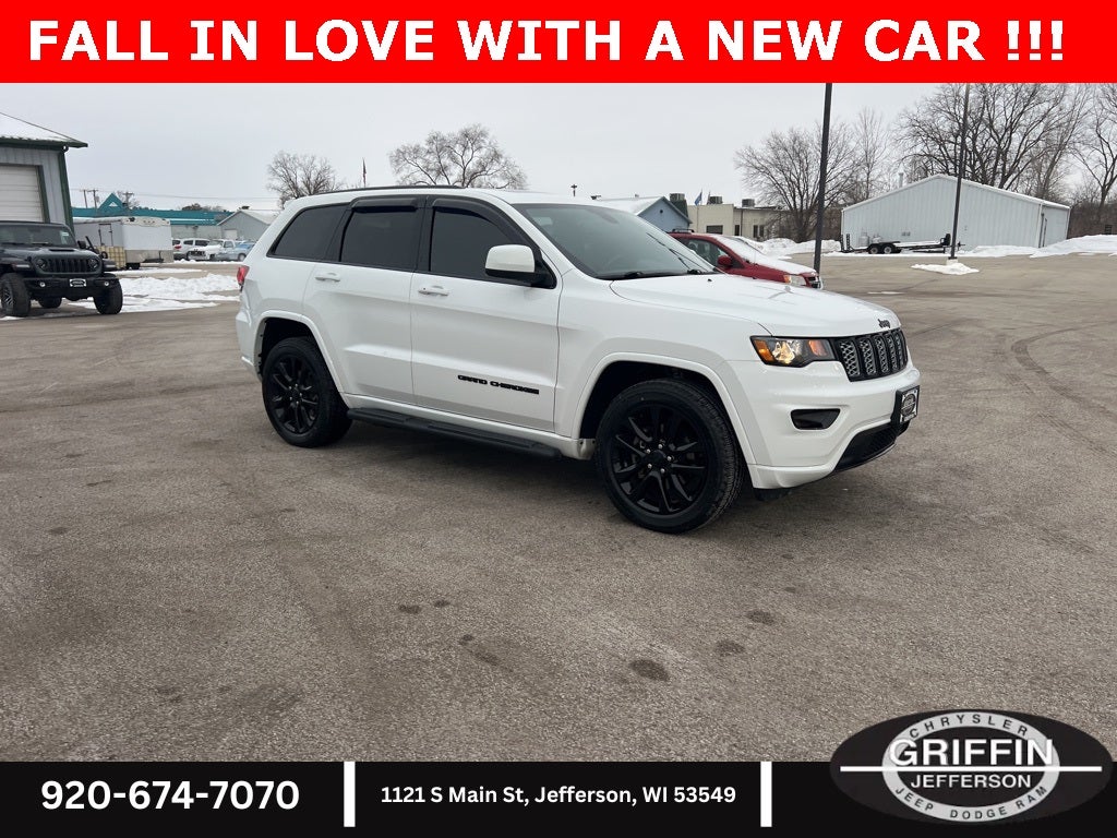 2020 Jeep Grand Cherokee Altitude 4WD !!!