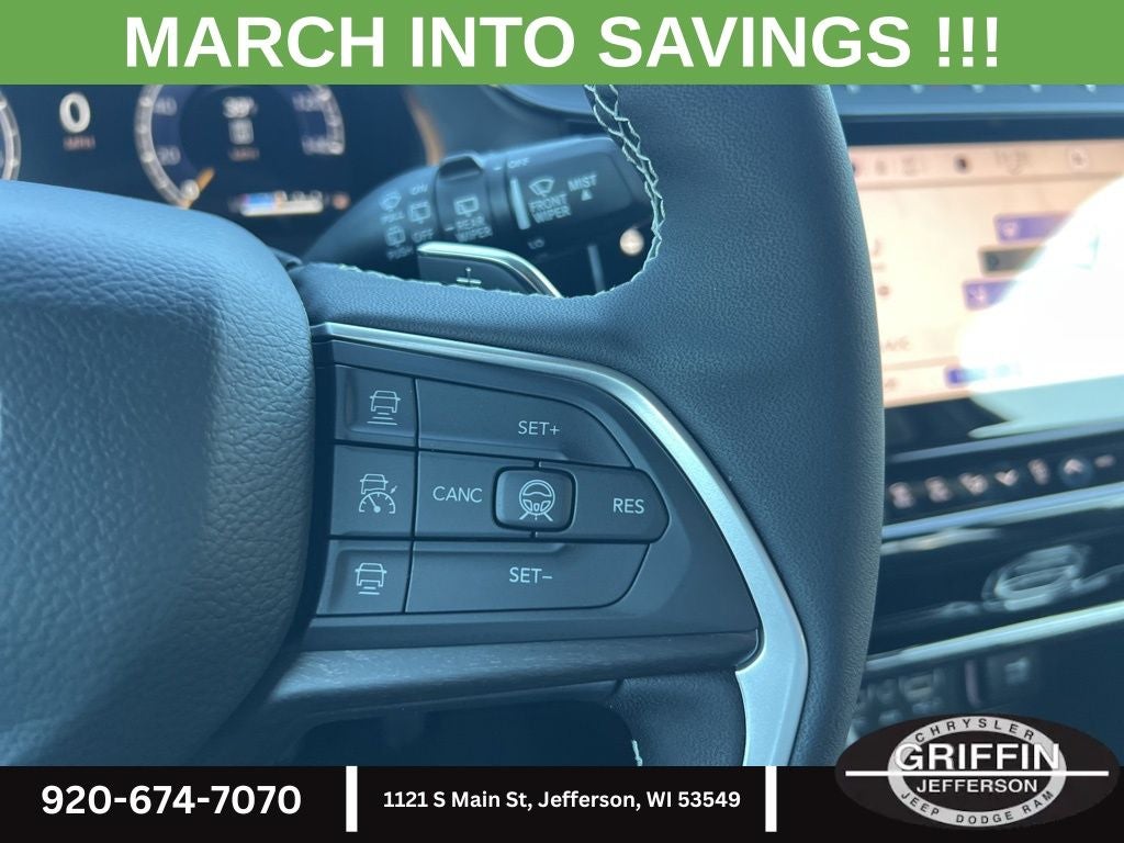 2026 Jeep Grand Cherokee Laredo 4X4 !!!