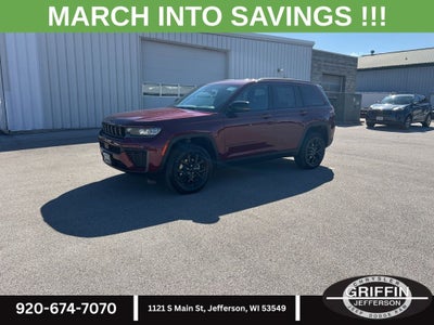 2026 Jeep Grand Cherokee Laredo 4X4 !!!