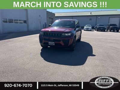 2026 Jeep Grand Cherokee Laredo 4X4 !!!