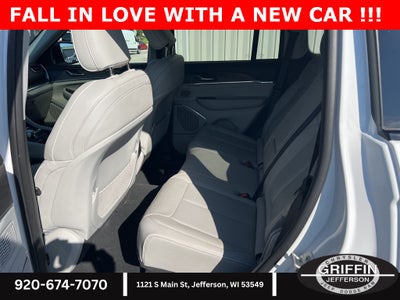 2023 Jeep Grand Cherokee Overland 4WD!!!!