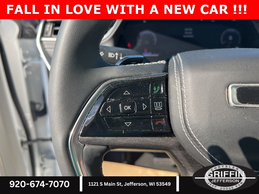 2023 Jeep Grand Cherokee Overland 4WD!!!!