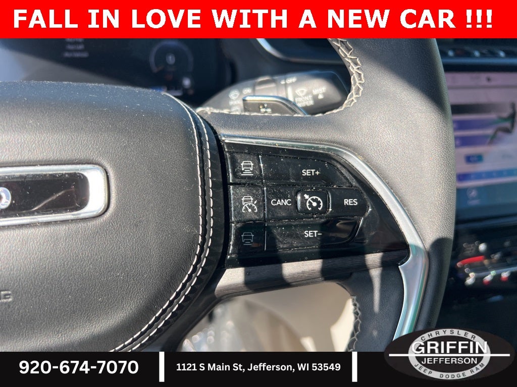 2023 Jeep Grand Cherokee Overland 4WD!!!!