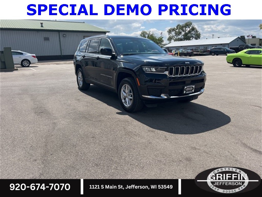 2025 Jeep Grand Cherokee L Laredo 4X4