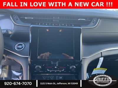 2025 Jeep Grand Cherokee L Altitude AWD