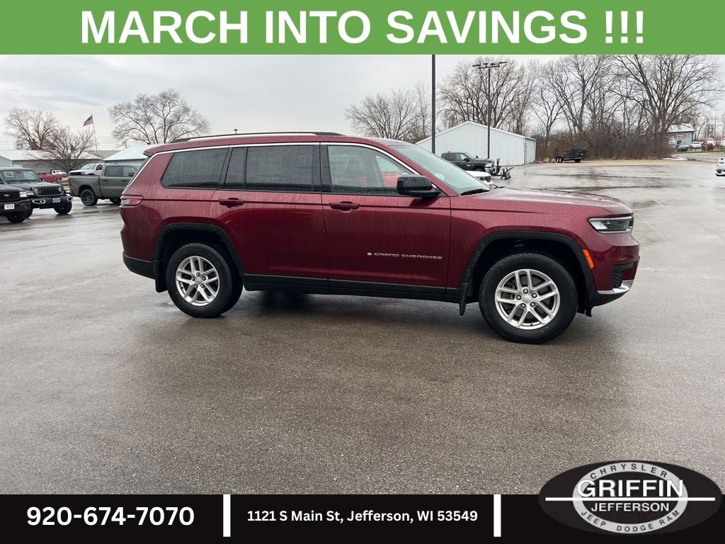 2023 Jeep Grand Cherokee L Laredo 4X4 V6 !!!