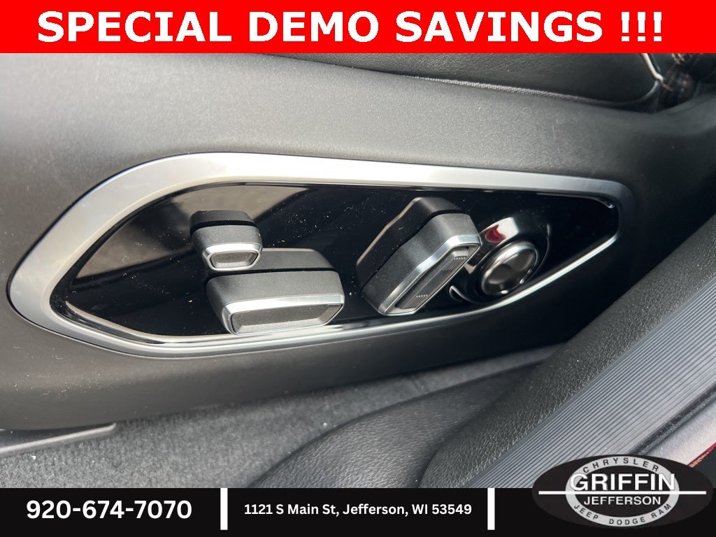 2025 Jeep Grand Cherokee L Summit OBSIDIAN PACKAGE !!!