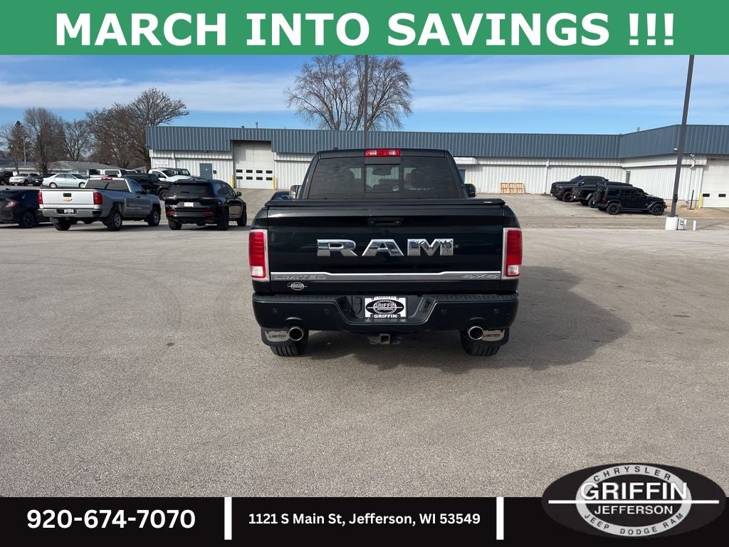 2016 RAM 1500 Laramie Longhorn 4X4 5.7L V8 !!!