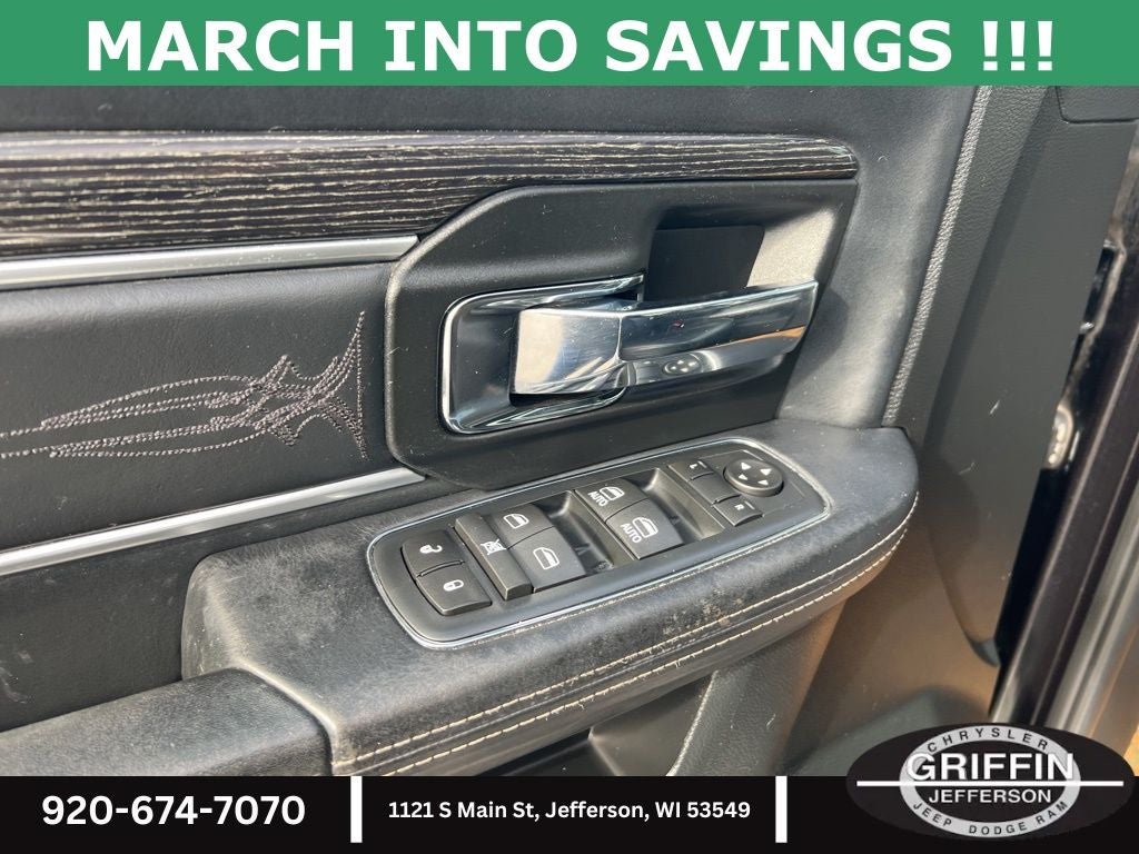 2016 RAM 1500 Laramie Longhorn 4X4 5.7L V8 !!!