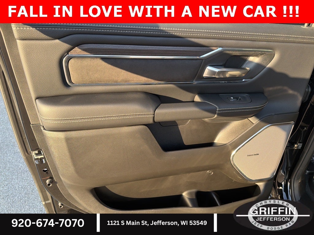 2026 RAM 1500 Laramie HEMI 4X4 !!!