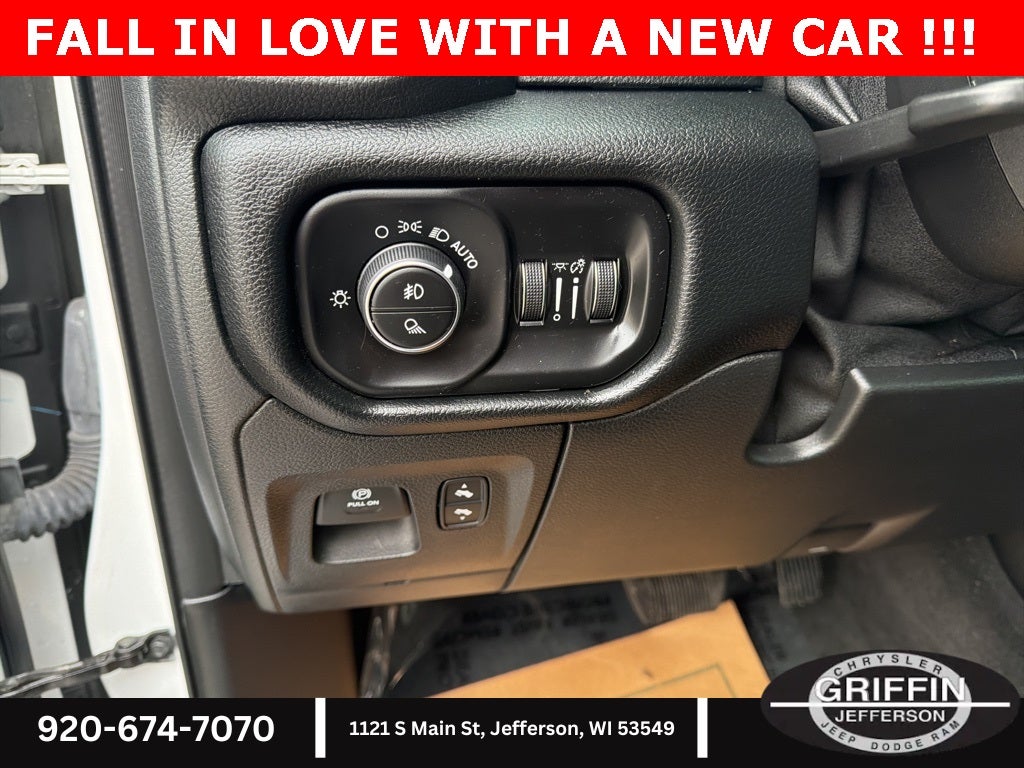 2022 RAM 1500 Laramie HEMI 5.7L V8 !!!