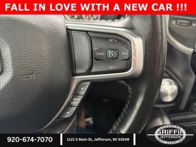 2022 RAM 1500 Laramie HEMI 5.7L V8 !!!