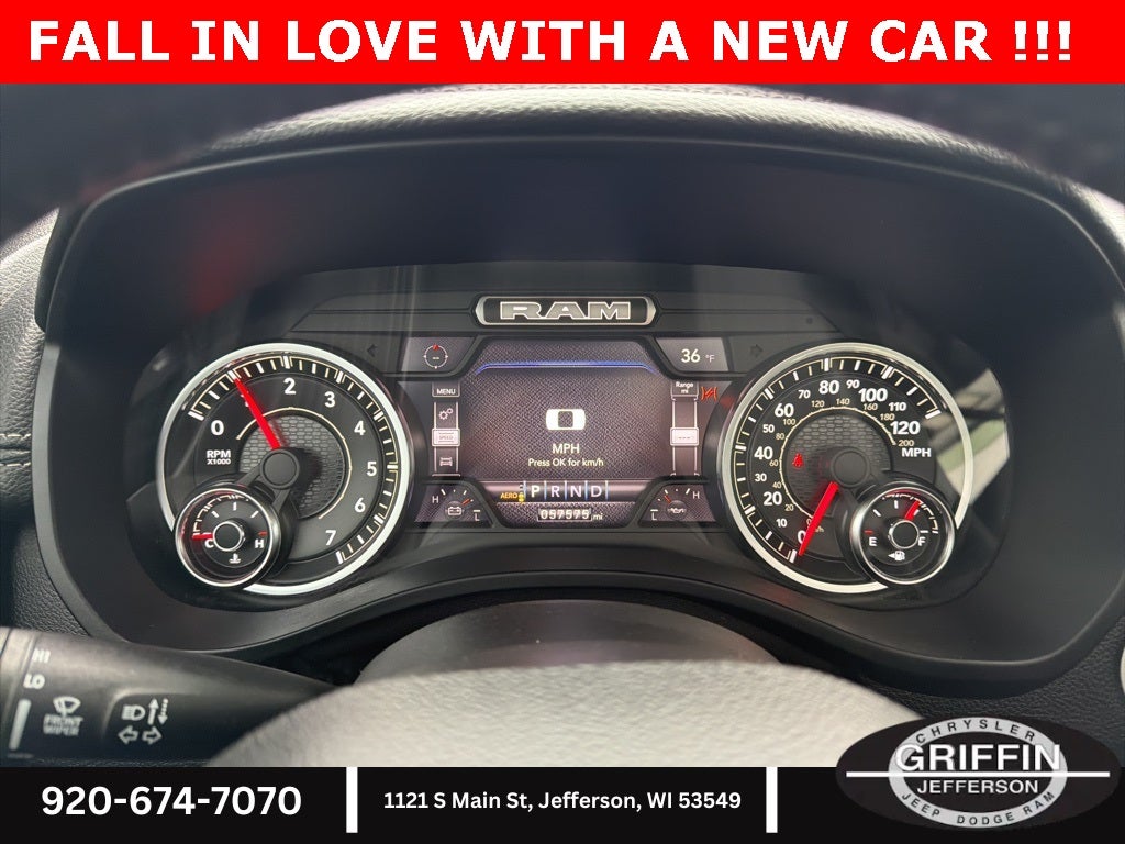 2022 RAM 1500 Laramie HEMI 5.7L V8 !!!