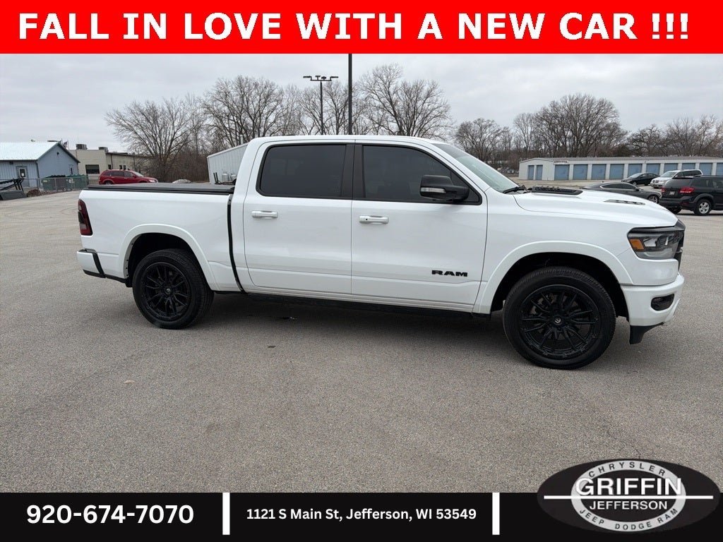 2022 RAM 1500 Laramie HEMI 5.7L V8 !!!