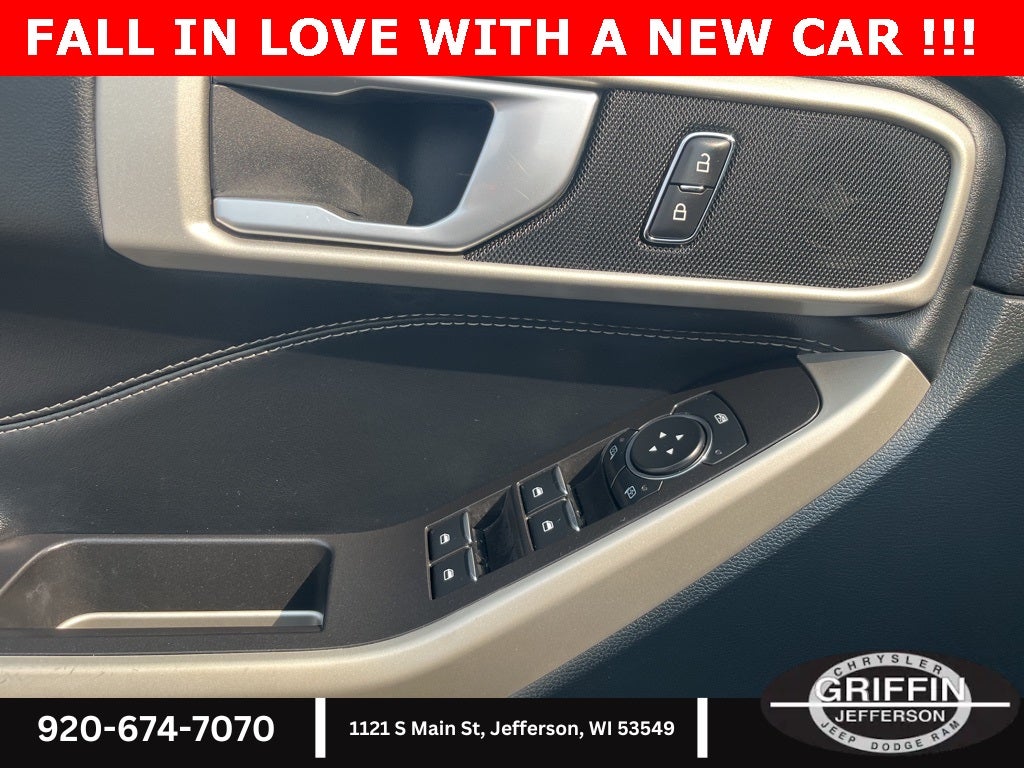 2023 Ford Explorer XLT 4WD!!!