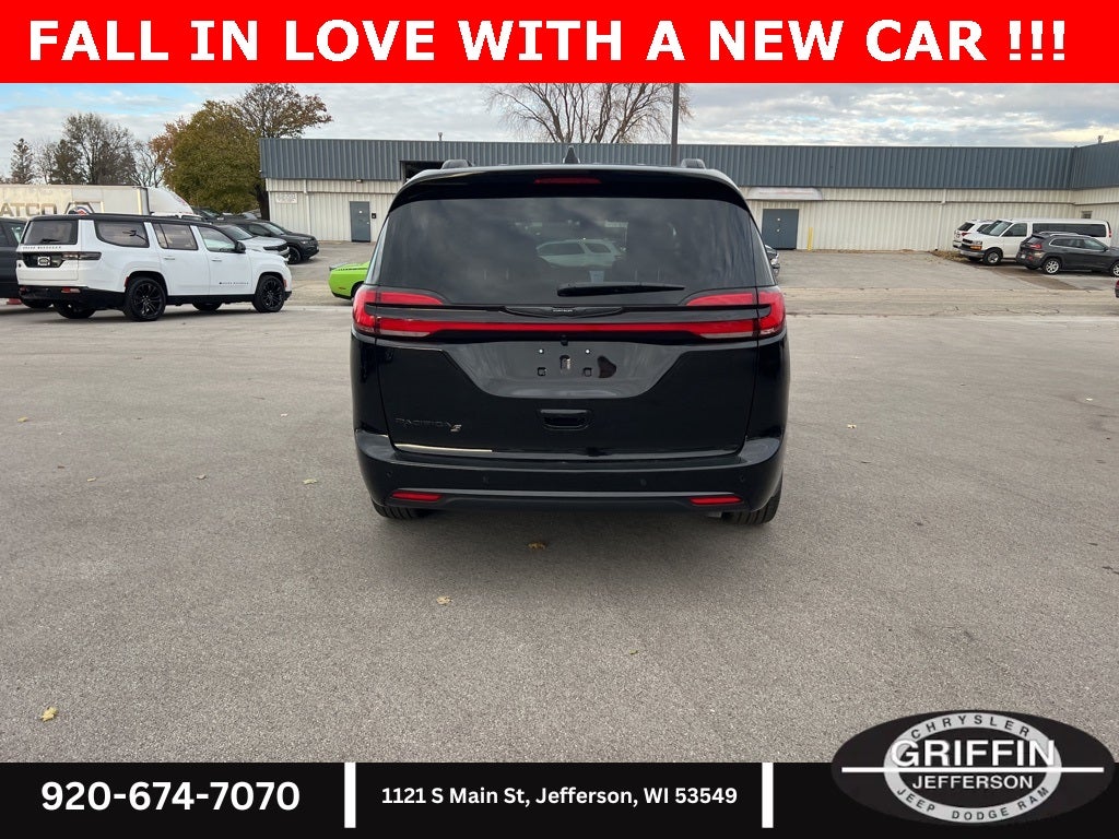 2026 Chrysler Pacifica Select S APPEARANCE PACKAGE !!!