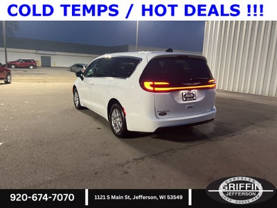 2026 Chrysler Pacifica Select SUNROOF !!!