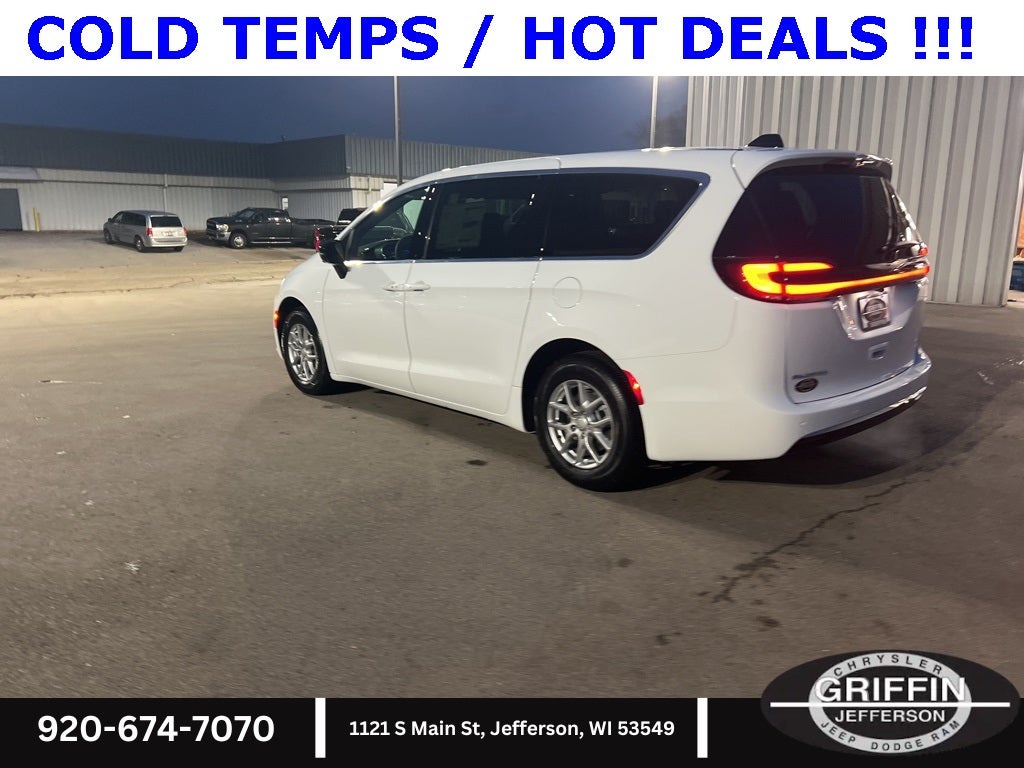 2026 Chrysler Pacifica Select SUNROOF !!!