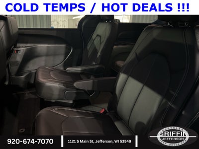 2026 Chrysler Pacifica Select SUNROOF !!!