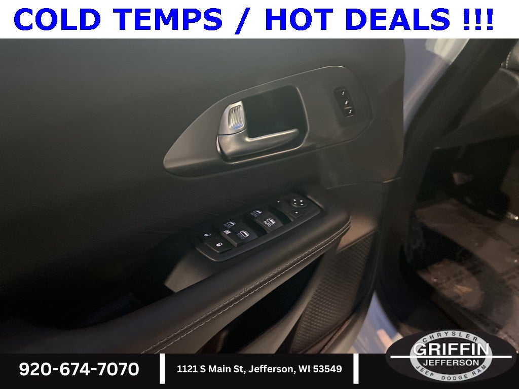 2026 Chrysler Pacifica Select SUNROOF !!!