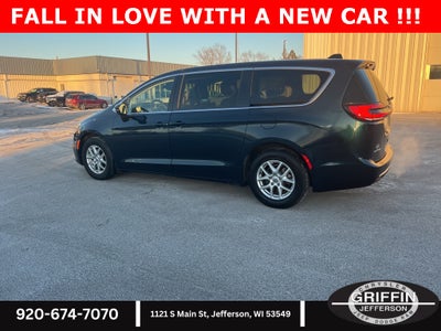 2023 Chrysler Pacifica Touring L