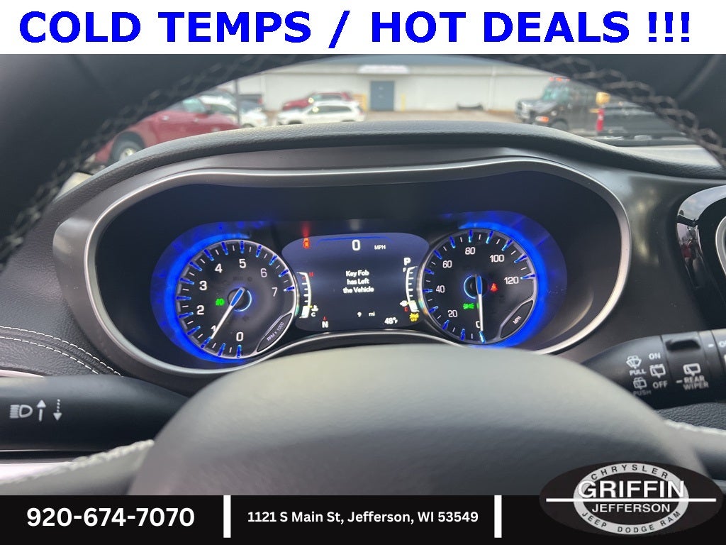 2026 Chrysler Pacifica Select