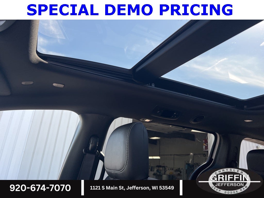 2026 Chrysler Pacifica Select 100th Anniversary Edition !!!