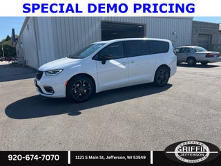 2026 Chrysler Pacifica Select 100th Anniversary Edition !!!