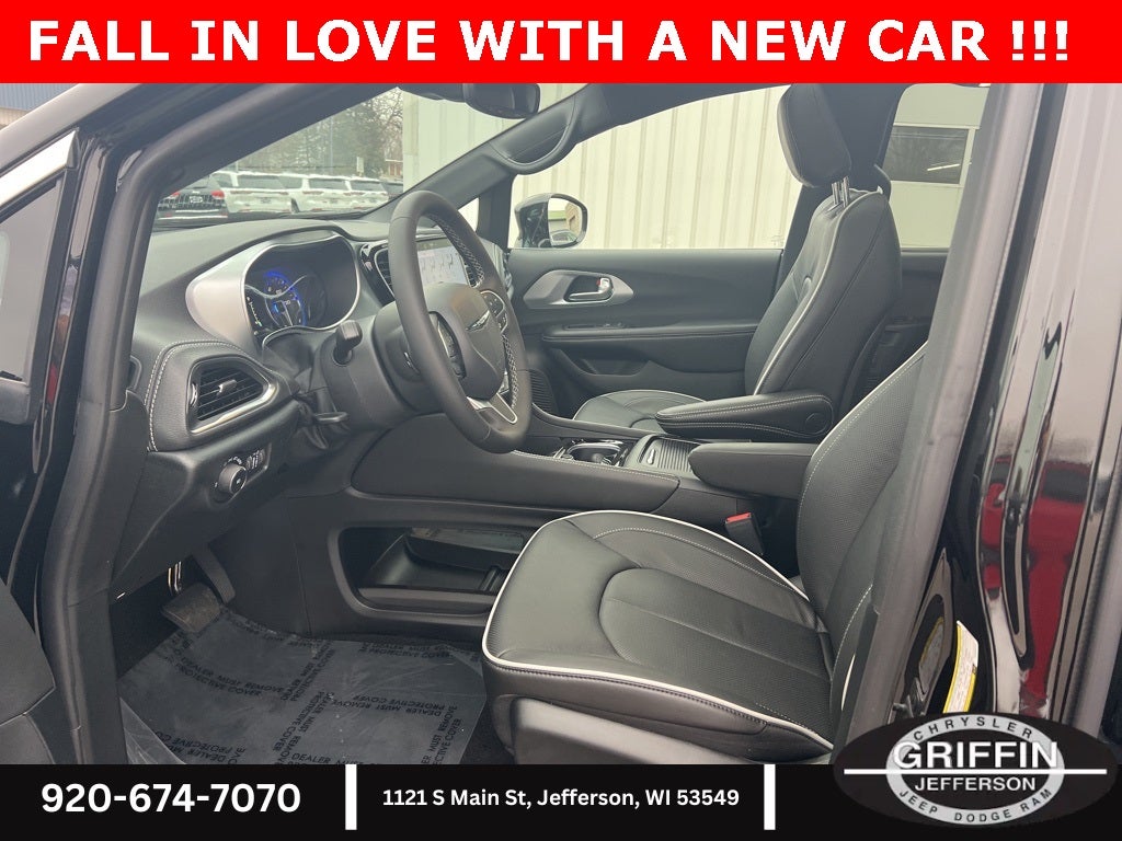 2026 Chrysler Pacifica Limited Trailer Tow !!!