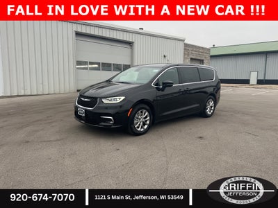 2026 Chrysler Pacifica Limited Trailer Tow !!!