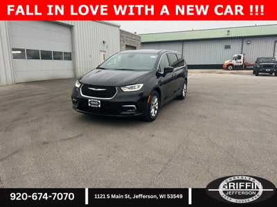 2026 Chrysler Pacifica Limited Trailer Tow !!!