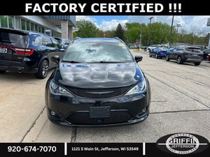 2018 Chrysler Pacifica Limited FACTORY CERTIFIED !!!