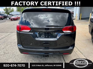 2018 Chrysler Pacifica Limited FACTORY CERTIFIED !!!