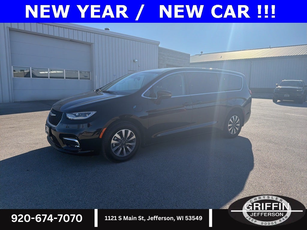 2024 Chrysler Pacifica Select