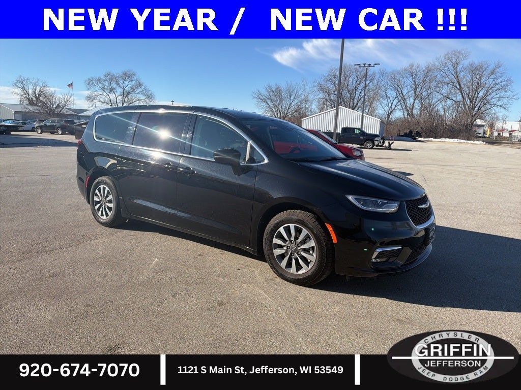 2024 Chrysler Pacifica Select