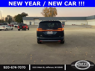 2022 Chrysler Pacifica Touring L AWD !!!