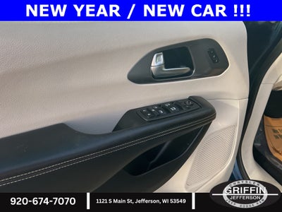 2022 Chrysler Pacifica Touring L AWD !!!