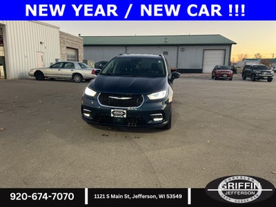 2022 Chrysler Pacifica Touring L AWD !!!