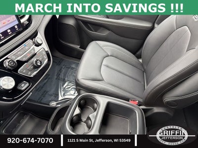 2026 Chrysler Pacifica Select AWD !!!