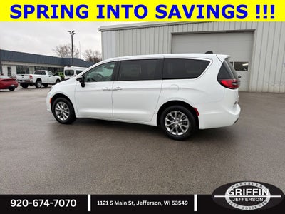 2026 Chrysler Pacifica Select AWD !!!