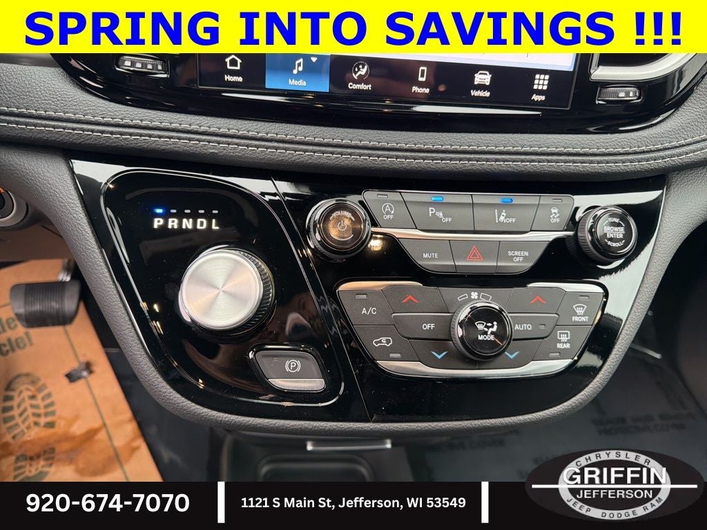 2026 Chrysler Pacifica Select AWD !!!