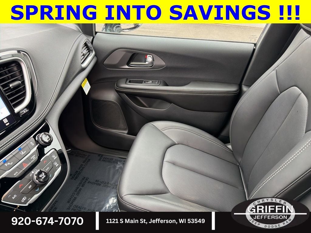 2026 Chrysler Pacifica Select AWD !!!