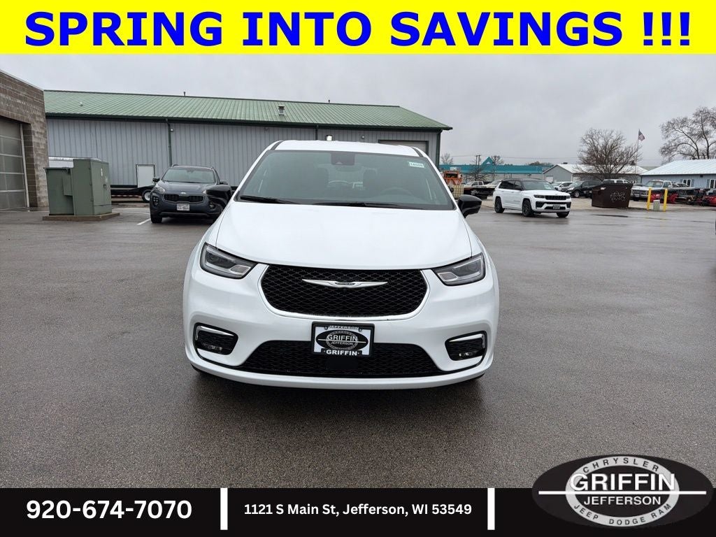 2026 Chrysler Pacifica Select AWD !!!