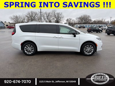 2026 Chrysler Pacifica Select AWD !!!