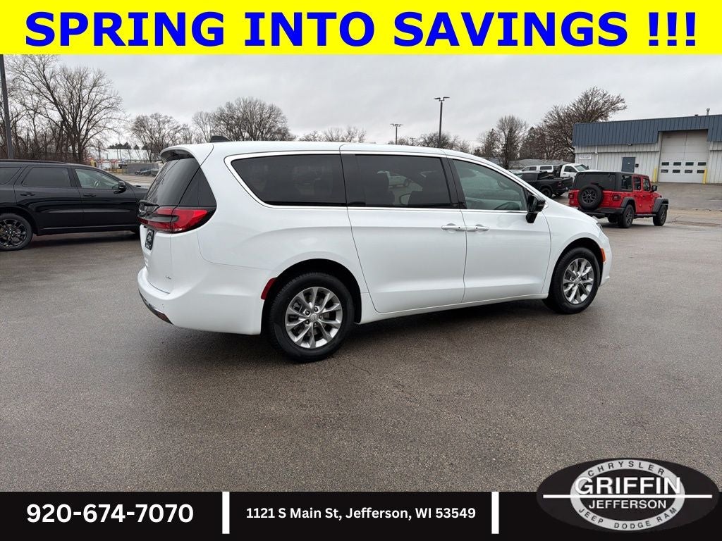 2026 Chrysler Pacifica Select AWD !!!