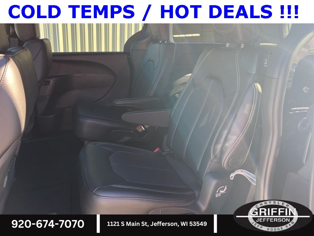 2026 Chrysler Pacifica Select AWD !!!